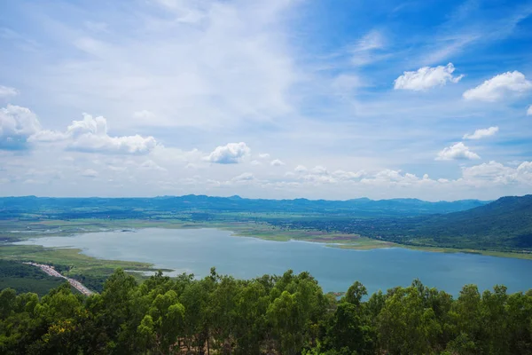 Lam Takong reservoir dam, Nakhon Ratchasima, Thailand — Stock Photo, Image
