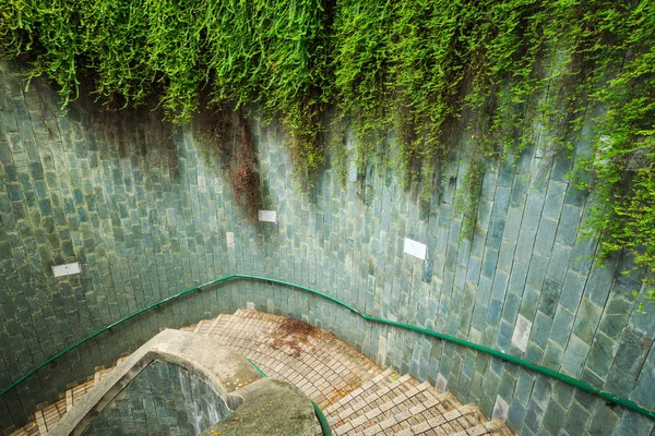 Staircase of underground crossing at Fort Canning Park, Singapor — Stock Photo, Image