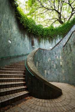 Fort Canning Parkı, Singapor, yeraltı geçidi merdiven