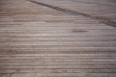 Kahverengi ahşap zemin