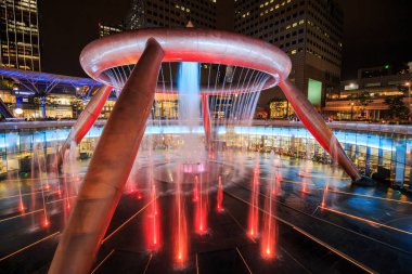 Servet çeşme ışık göstermek, içinde ünlü yerdir 