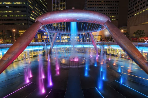 Servet çeşme ışık göstermek, içinde ünlü yerdir 