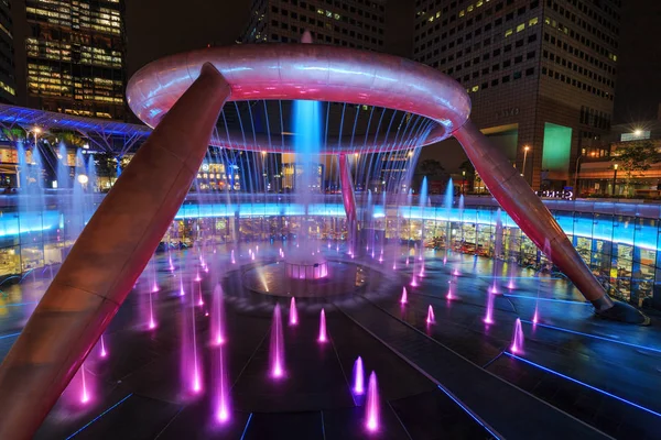 Servet çeşme ışık göstermek, içinde ünlü yerdir 