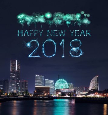 2018 mutlu yeni yıl havai fişek ışıltı ile Yokohama cityscape, Ja