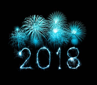 Mutlu yeni yıl 2018 gece Sparkle havai fişek ile