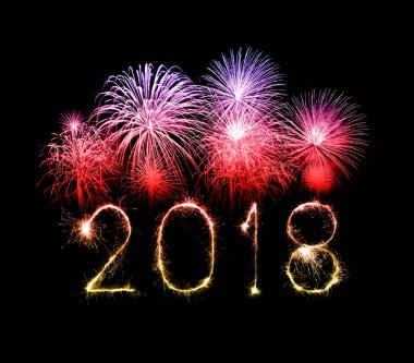Mutlu yeni yıl 2018 gece Sparkle havai fişek ile
