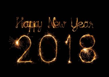 Mutlu yeni yıl 2018 ışıltı havai fişek ile yazılı