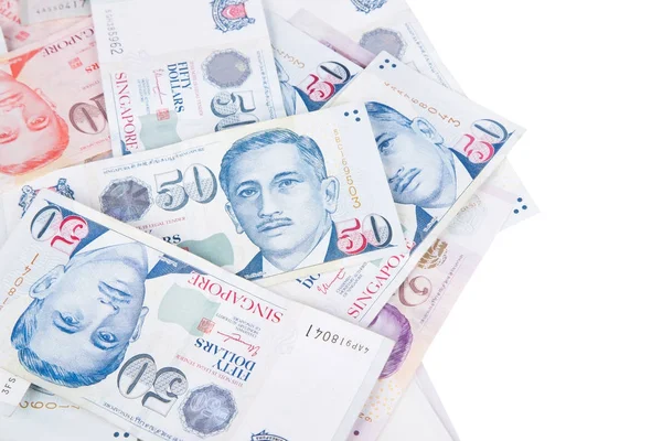 Billetes de Singapur dólares (50 SGD) aislados sobre fondo blanco — Foto de Stock