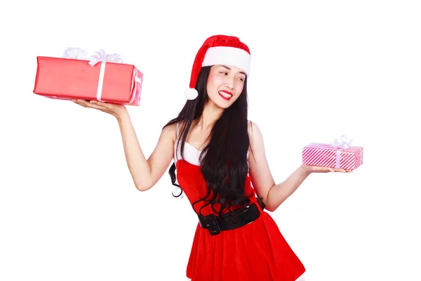 Mujer feliz en Santa Claus ropa con caja de regalo aislado en whi — Foto de Stock
