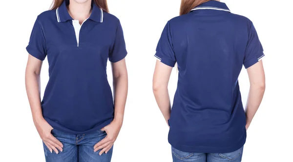 Vrouw in blauw polo shirt geïsoleerd op witte achtergrond — Stockfoto