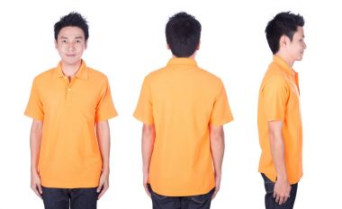 Beyaz arka planda turuncu tişörtlü adam.