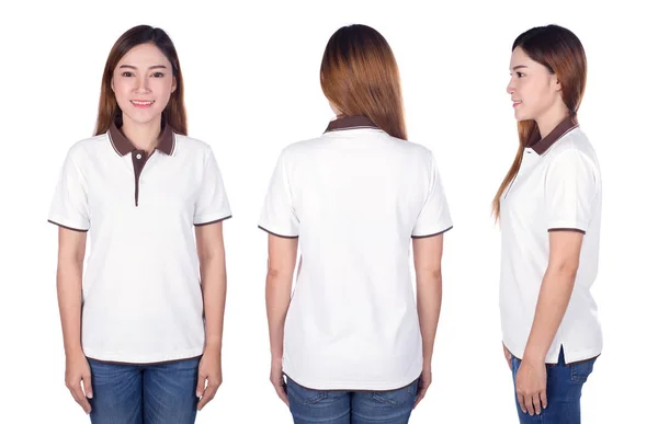 Vrouw in wit polo shirt geïsoleerd op witte achtergrond — Stockfoto