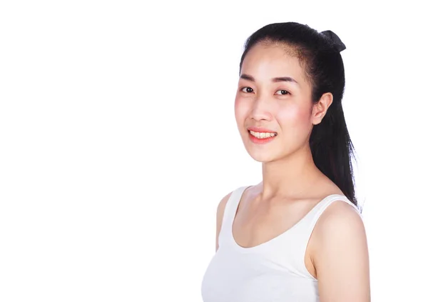 Retrato de sorrindo fitness jovem mulher isolada em branco backgr — Fotografia de Stock