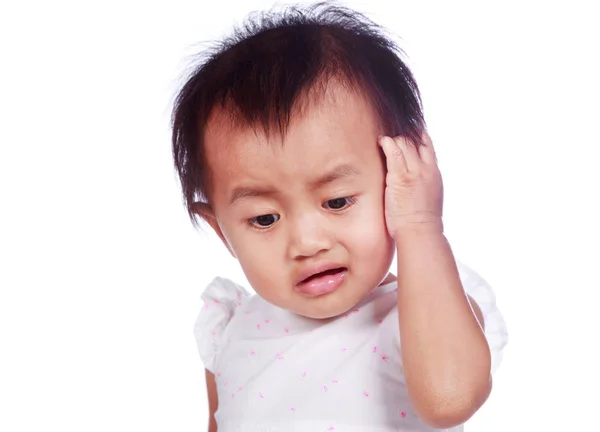 Triste bebé en depresión rasgando el pelo en la cabeza aislado en blanco ba —  Fotos de Stock