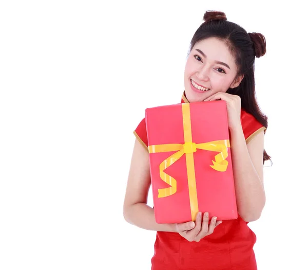 Tartó piros ajándék doboz fogalmának boldog kínai újév-női — Stock Fotó