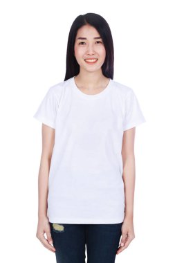 Beyaz t-shirt beyaz arka plan üzerinde izole kadın