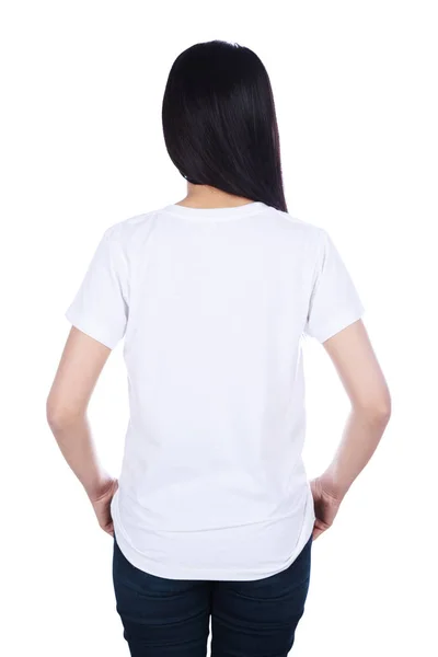 Vrouw in t-shirt geïsoleerd op witte achtergrond — Stockfoto