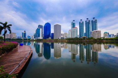 Şehir Manzaralı Benjakitti Park, Bangkok, Tayland
