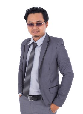 ceplerinde üzerinde beyaz bac izole iş adamı ile ayakta eller