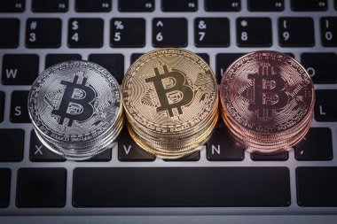 bitcoin bir dizüstü bilgisayar klavye bilgisayar