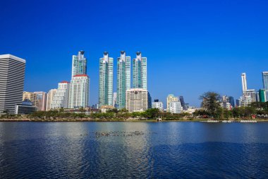 Şehir Manzaralı Benjakitti Park, Bangkok, Tayland