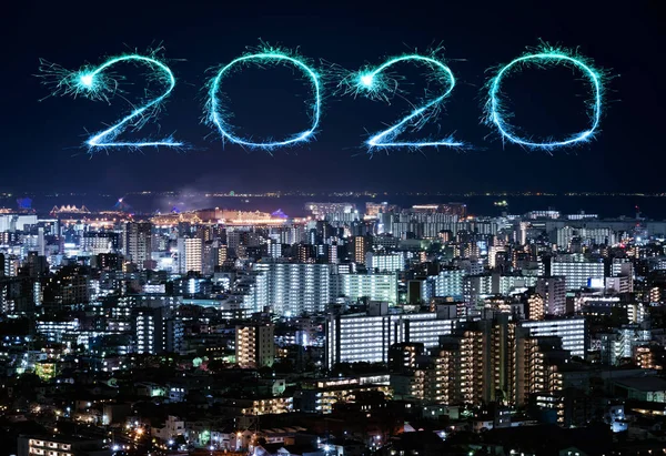 2020 Happy New Year fireworks over Tokyo cityscape at night, Jap — Stock Photo, Image