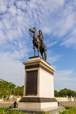 Kral Chulalongkorn (Rama V atlı heykeli) 