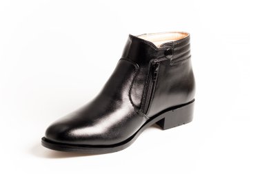 Siyah rugan erkek ayakkabıları izole beyaz arka plan üzerinde