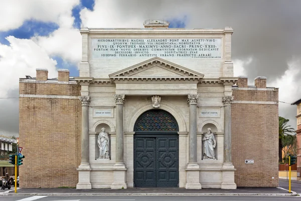 Porta Pia in Rome — Stock Photo, Image