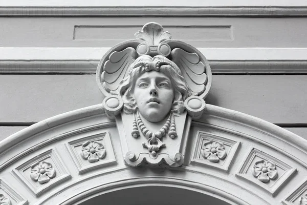 Art Nouveau mramoru sochu v Terstu — Stock fotografie