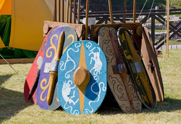 Set di antichi scudi da battaglia gallici — Foto Stock