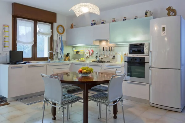 modern beyaz mutfak iç mimarisi