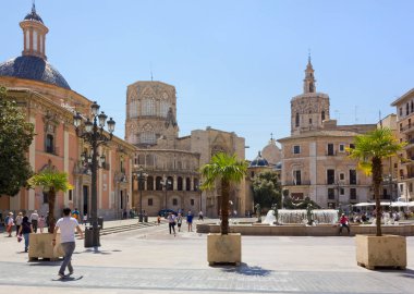 Valencia 'da Bakire Plaza