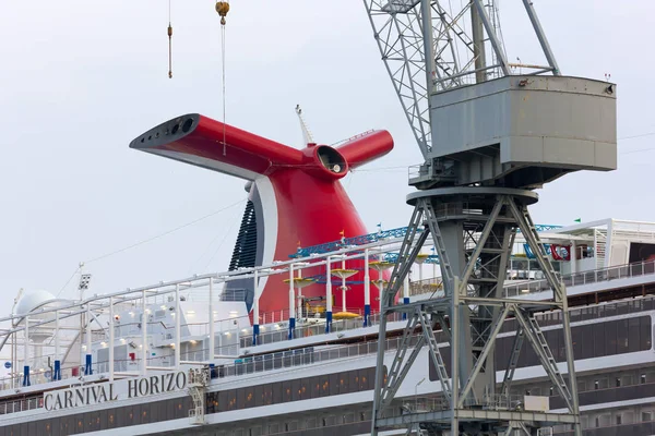 Carnival Cruise Ship at the Monfalcone Shipyards — Stock Photo, Image