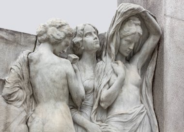 Trieste, Avusturya Elisabeth anıt heykelleri