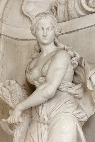 Female Statue Representing the Summer in Leoni Montanari Palace — Stock Photo, Image