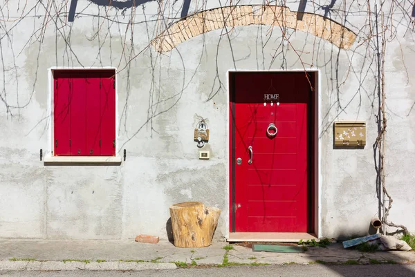 Cozy House Front Door Street — Stock Photo, Image