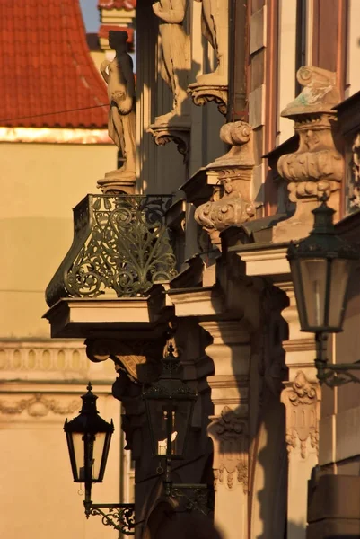 Podrobnosti o pouliční dekorace. Praha, Česká republika. — Stock fotografie
