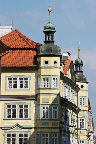 Edificio en la calle Praga — Foto de Stock