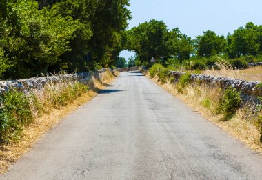 Akdeniz manzara Murgia, Apulia - İtalya