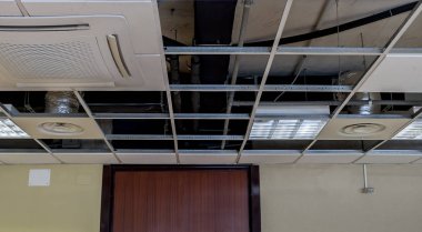 Boru hattı kontrol kareler ile gizli tavan tavan sistemleri