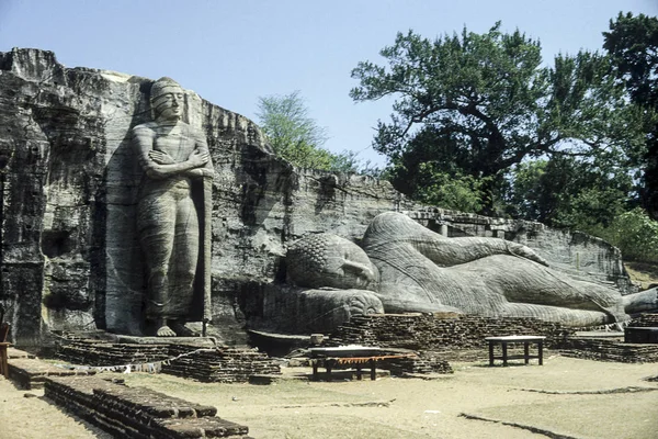 Gal Vihara Polonnaruwa, Sri Lanka, Nirvana heykeli