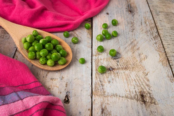 Färska frysta ärter. — Stockfoto