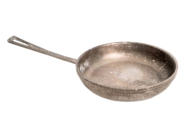 Boş eski alüminyum beyaz arka plan üzerinde izole tava