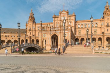 Sevilla, İspanya - 01 Ekim 2017: Turist İspanya Meydanı 