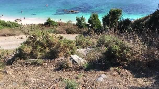 Islas Cies, Hiszpania - około września 2017 r.: Pobrzeże na Wyspach Cies, Hiszpania zawarte na Wyspach Atlantyku do Parku Narodowego w Galicji — Wideo stockowe