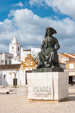 Lagos, Portekiz - yaklaşık Nisan 2018: Infante Dom Henrique heykeli