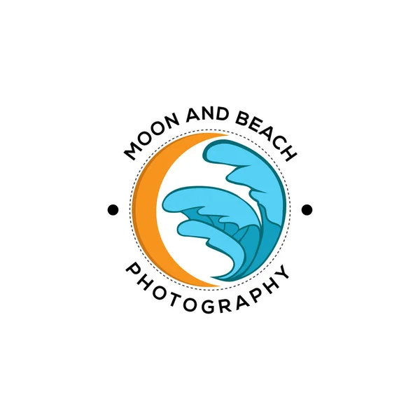 Diseño del logo moon beach, creative travel logo inspiración — Vector de stock