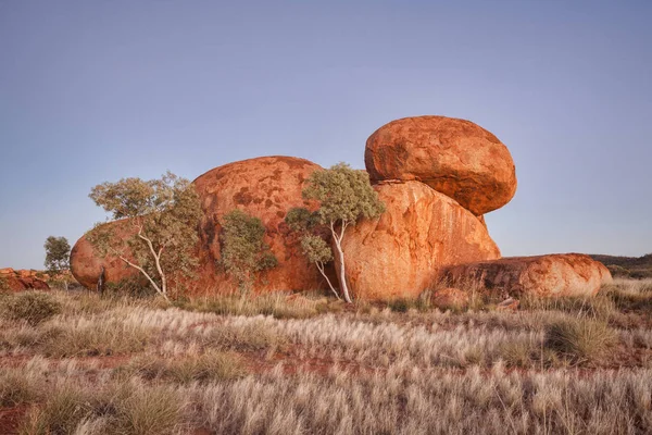 Dawn, Devils Marbles, Severní teritorium — Stock fotografie