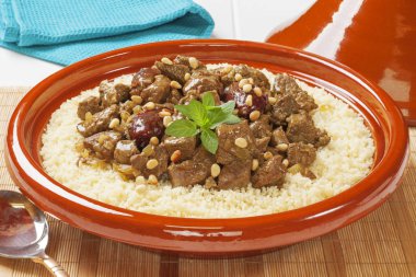 Kuzu Tagine Tarih ve Pinenuts